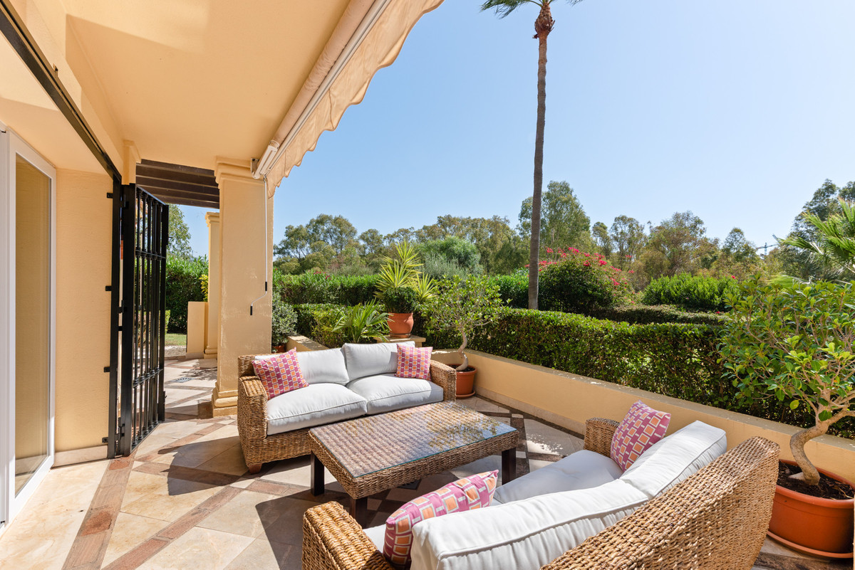 Appartement te koop in Casares Playa | 4 slaapkamers H5129995