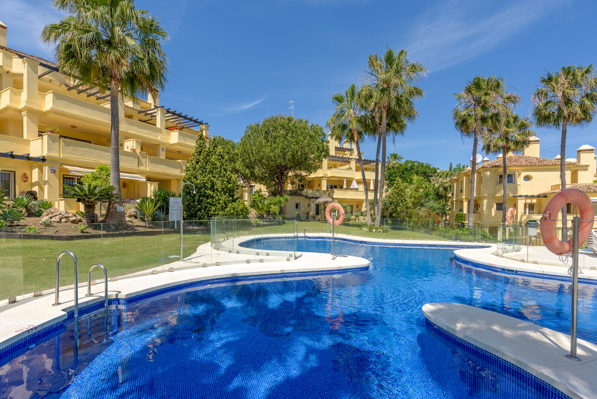 Appartement te koop in Casares Playa | 4 slaapkamers H5129995