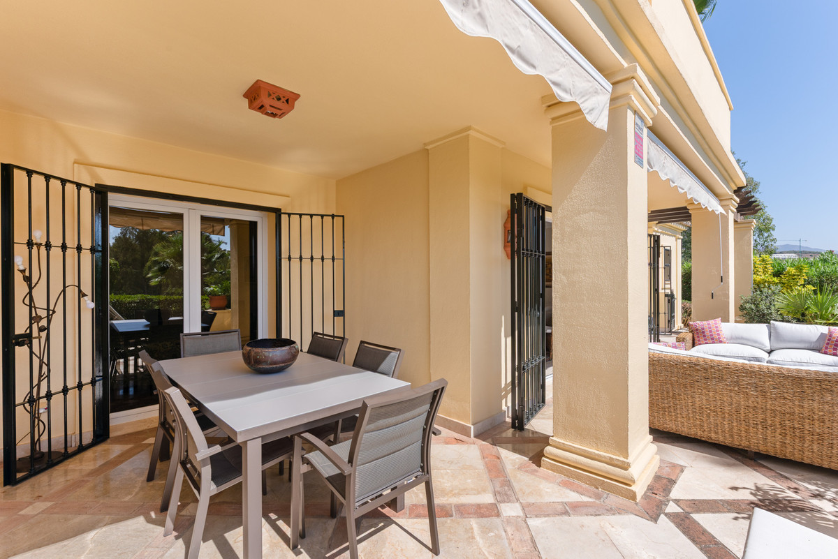 Appartement te koop in Casares Playa | 4 slaapkamers H5129995