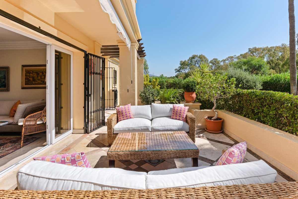 Appartement te koop in Casares Playa | 4 slaapkamers H5129995