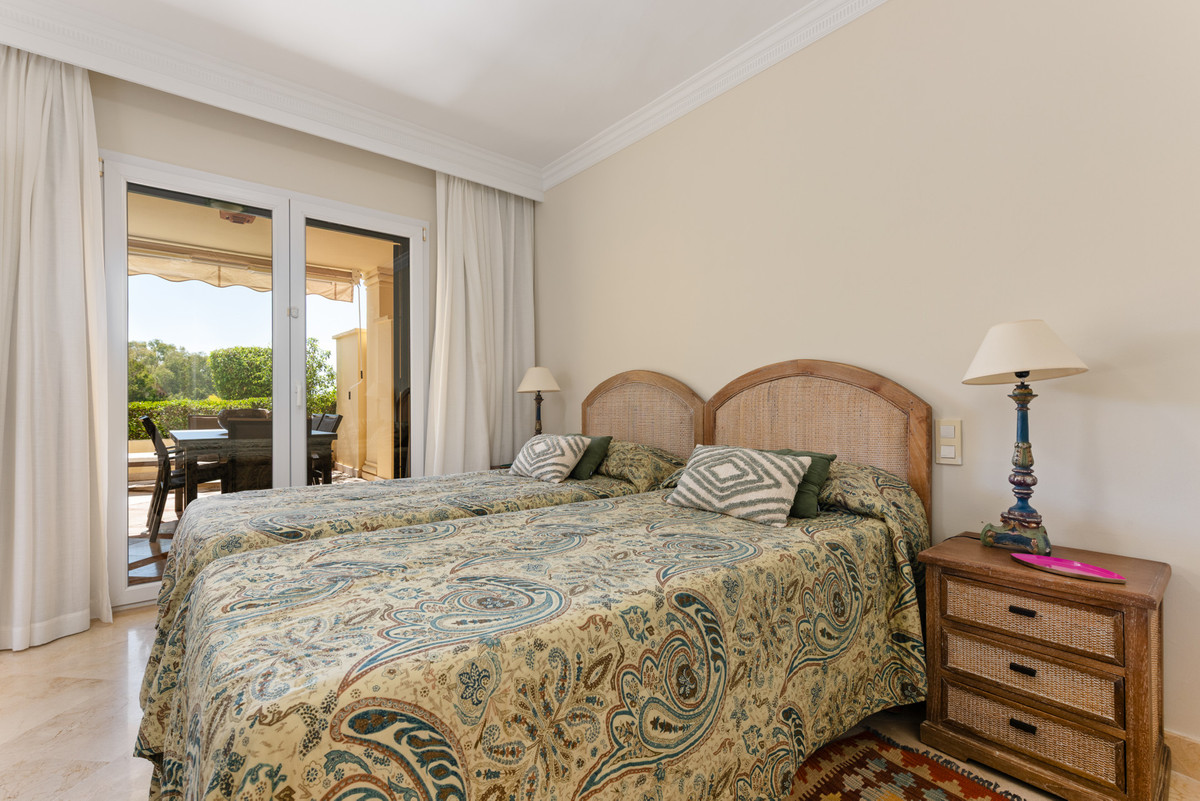 Appartement te koop in Casares Playa | 4 slaapkamers H5129995
