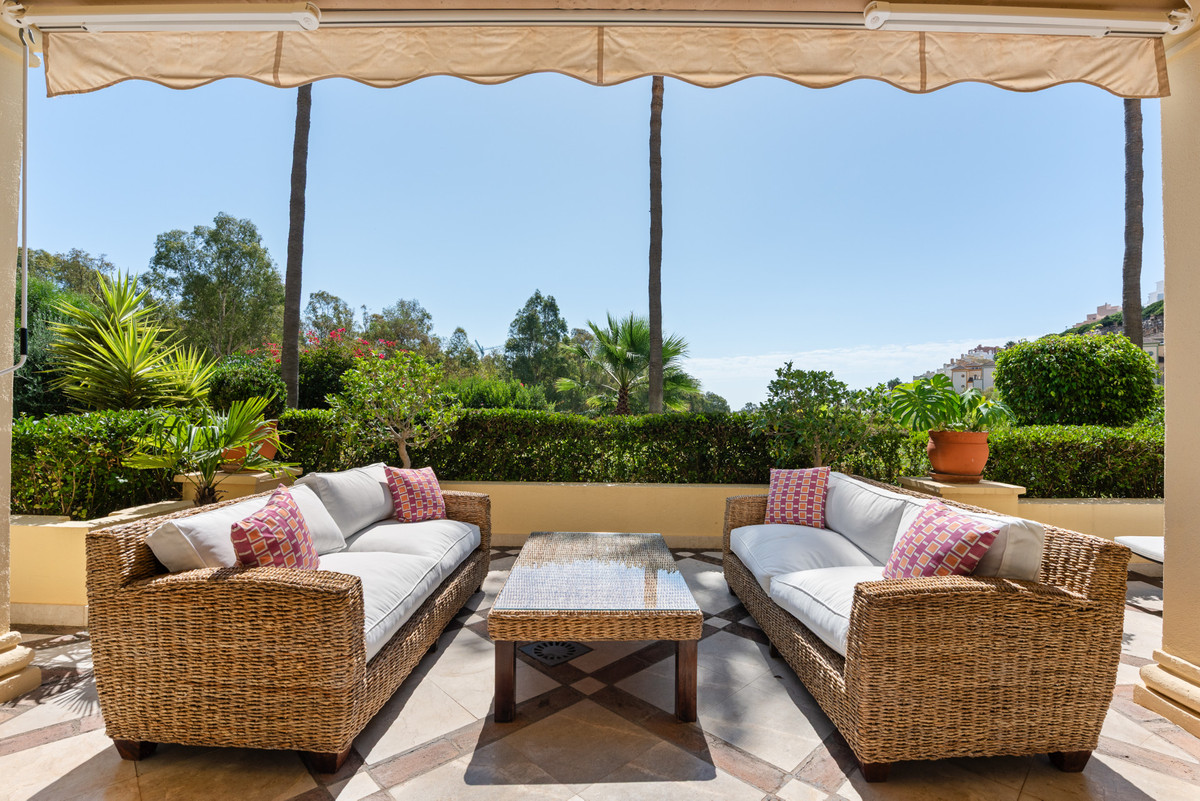 Appartement te koop in Casares Playa | 4 slaapkamers H5129995