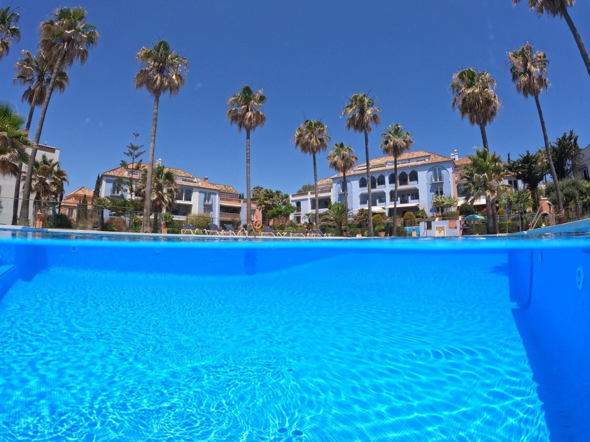 Appartement te koop in Casares Playa | 2 slaapkamers H5130829