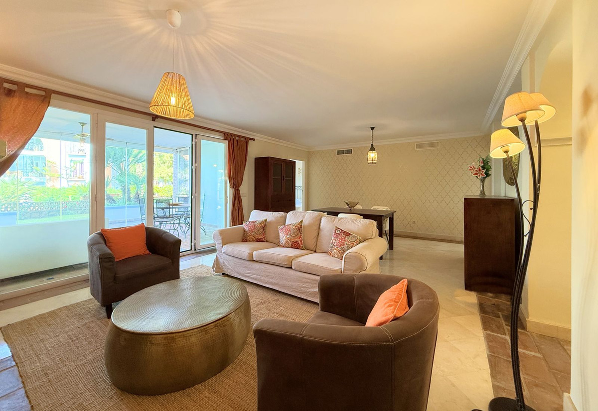 Appartement te koop in Casares Playa | 2 slaapkamers H5130829
