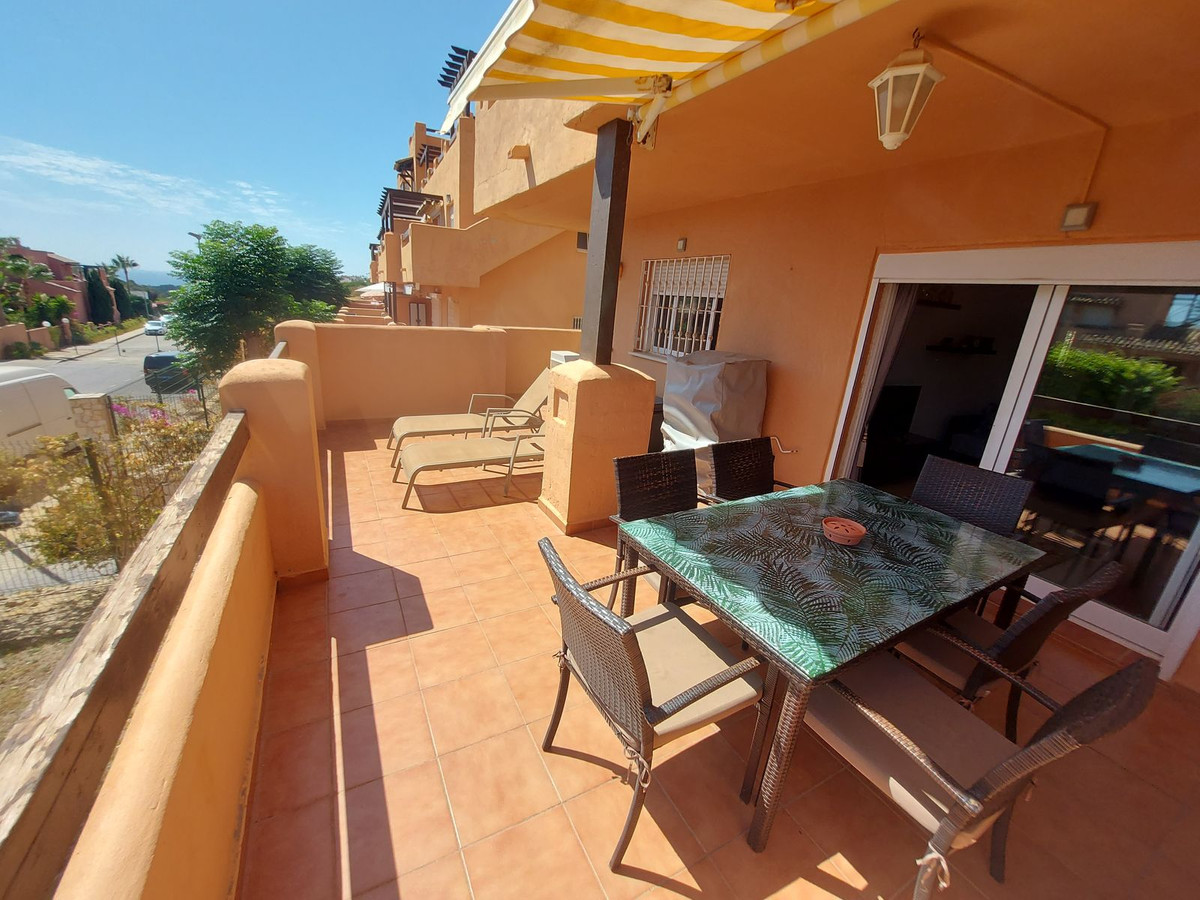 Appartement te koop in Casares Playa | 2 slaapkamers H5132275