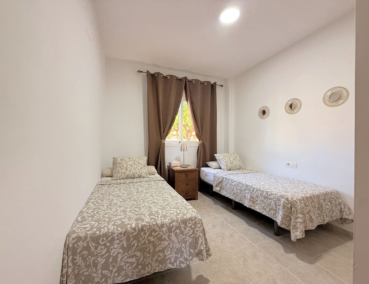 Appartement te koop in Casares Playa | 2 slaapkamers H5133445