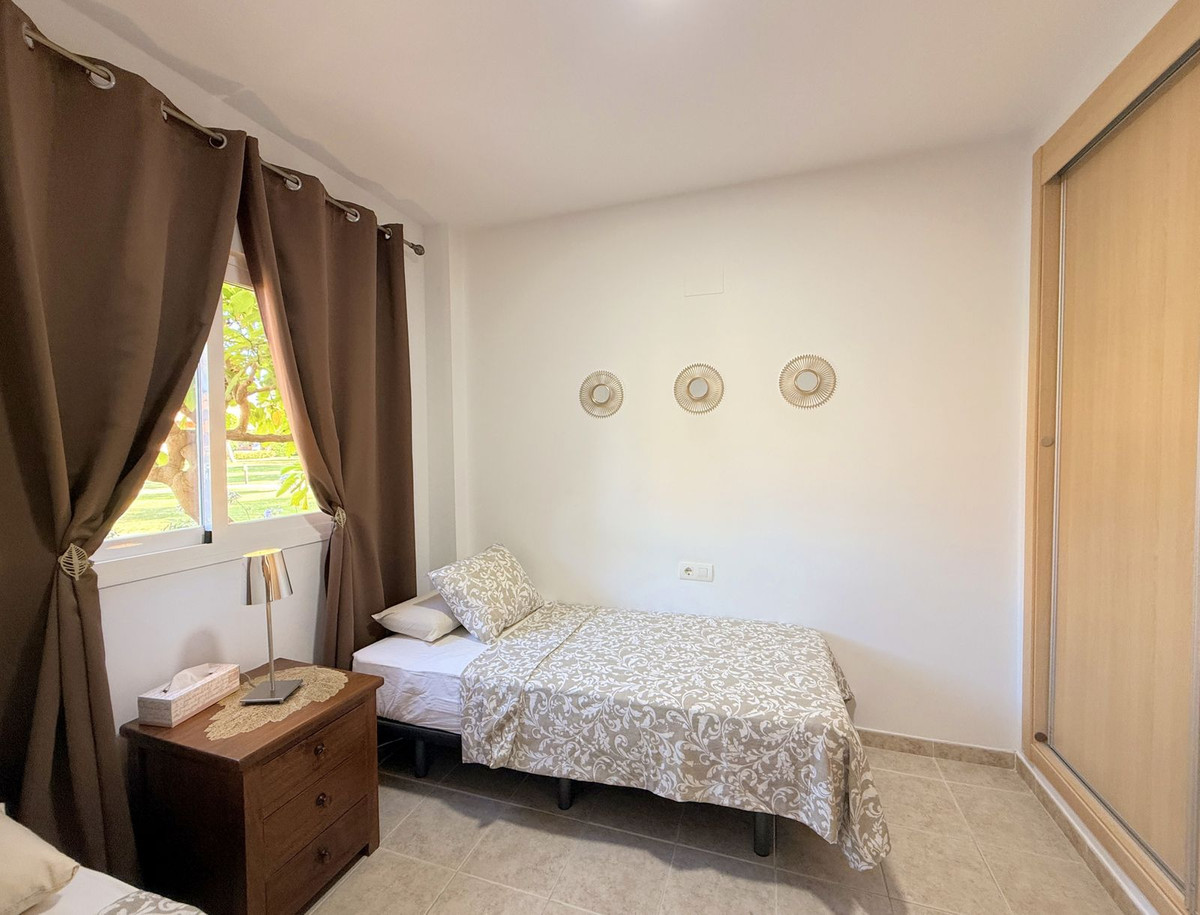 Appartement te koop in Casares Playa | 2 slaapkamers H5133445