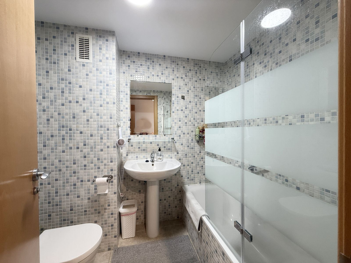 Appartement te koop in Casares Playa | 2 slaapkamers H5133445