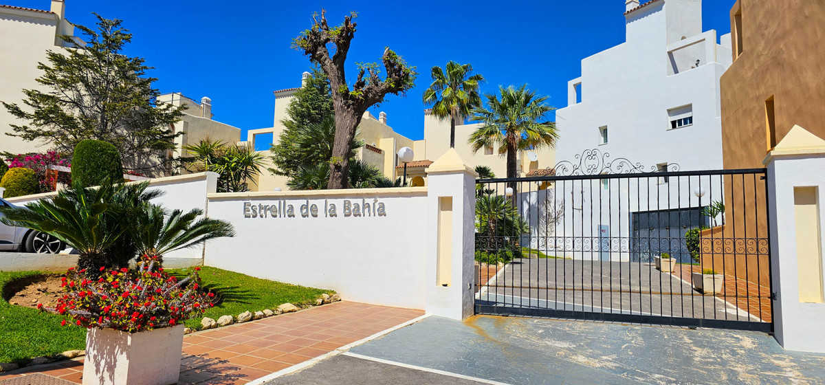 Duplex te koop in Casares Playa | 4 slaapkamers H5134729