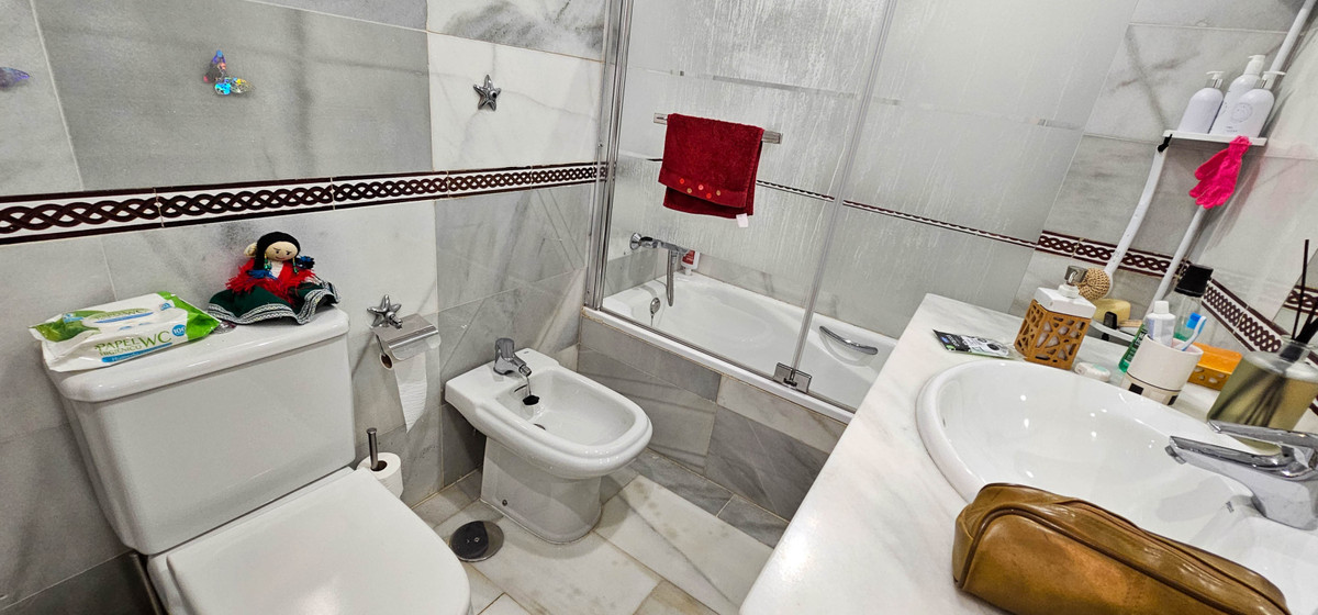 Duplex te koop in Casares Playa | 4 slaapkamers H5134729
