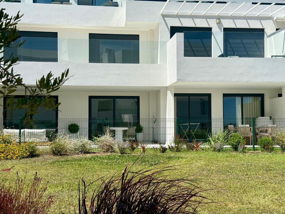 Appartement te koop in Casares Playa | 2 slaapkamers H5143777