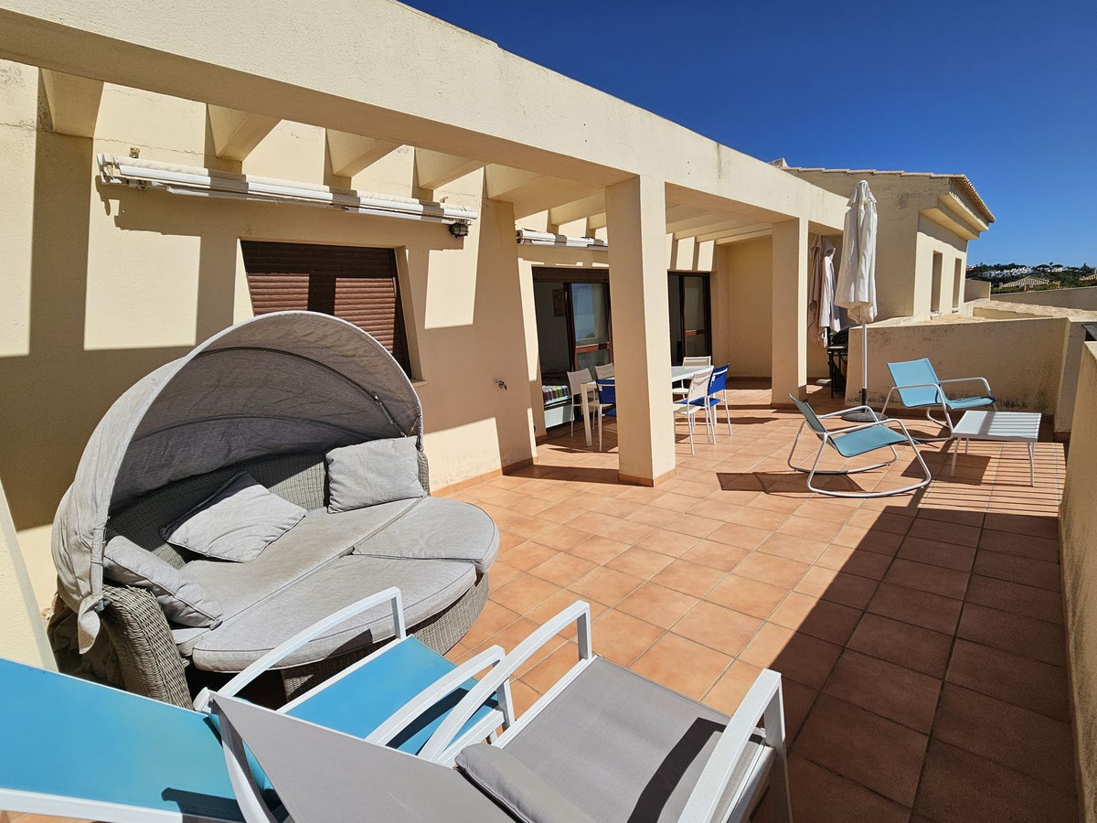 Penthouse te koop in Casares Playa | 3 slaapkamers H5146048