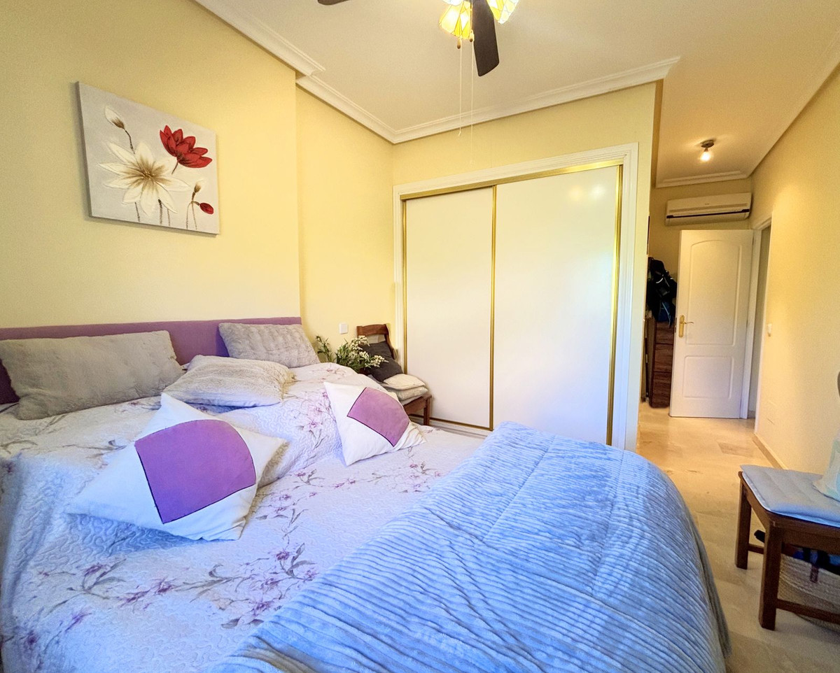 Appartement te koop in Casares Playa | 2 slaapkamers H5153062