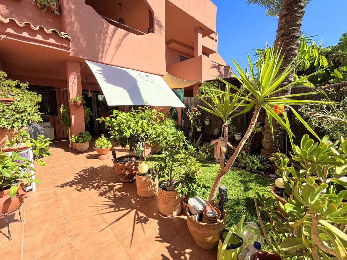 Appartement te koop in Casares Playa | 2 slaapkamers H5153062
