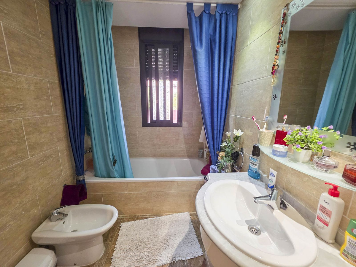 Appartement te koop in Casares Playa | 2 slaapkamers H5157136