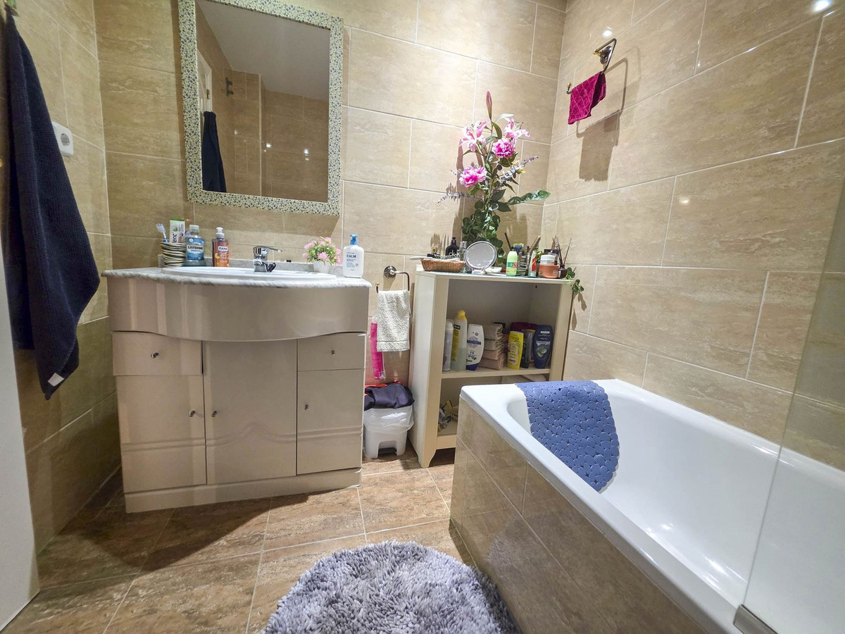 Appartement te koop in Casares Playa | 2 slaapkamers H5157136