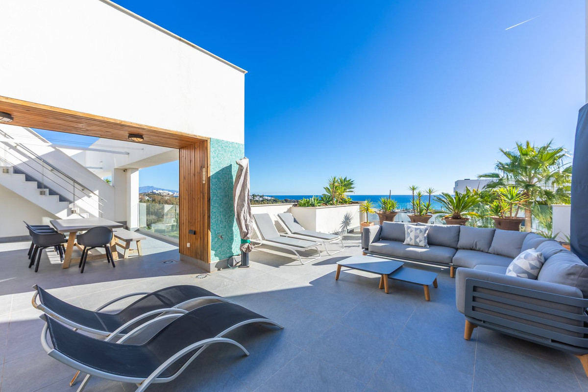 Penthouse te koop in Casares Playa | 2 slaapkamers H5220052