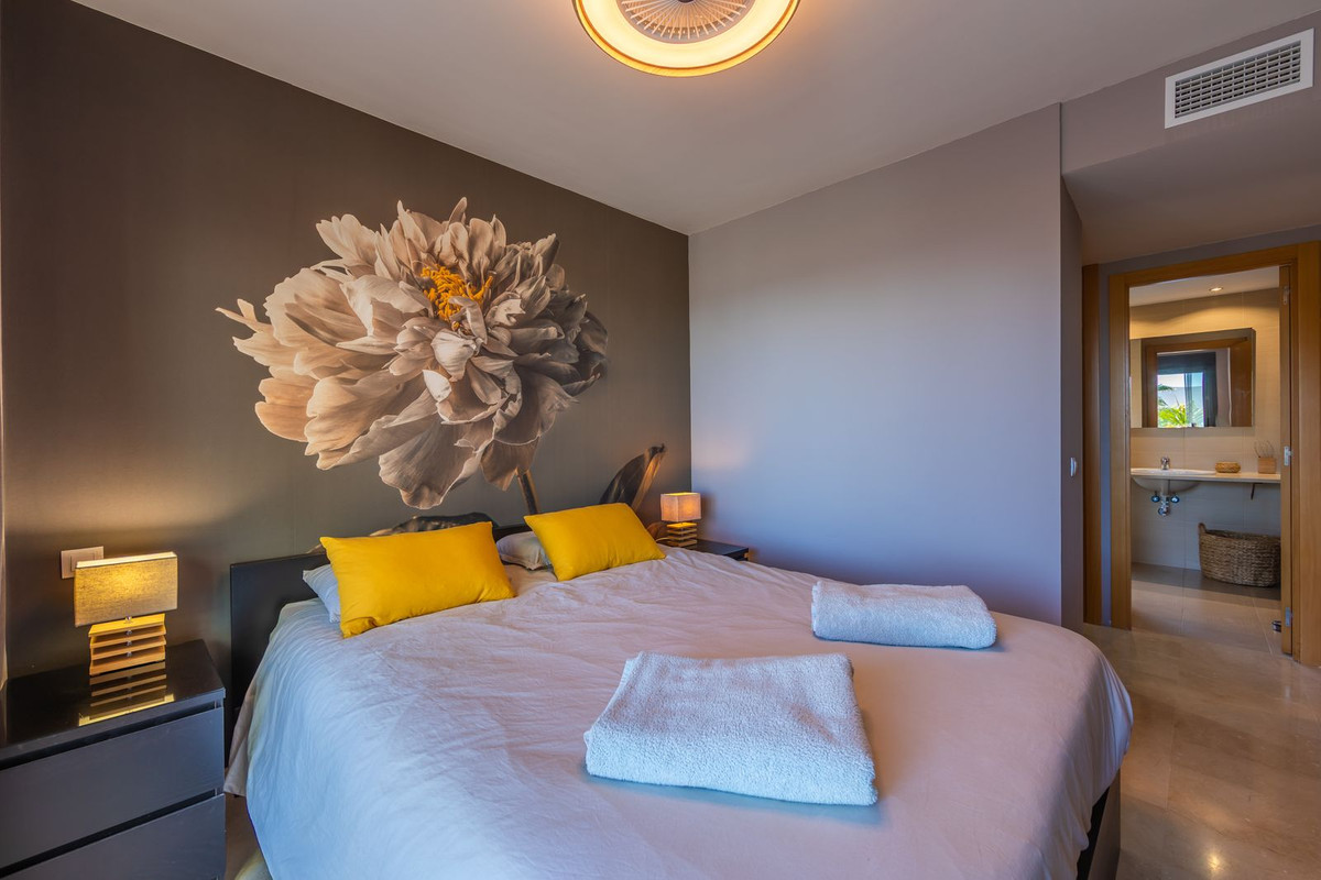 Penthouse te koop in Casares Playa | 2 slaapkamers H5220052