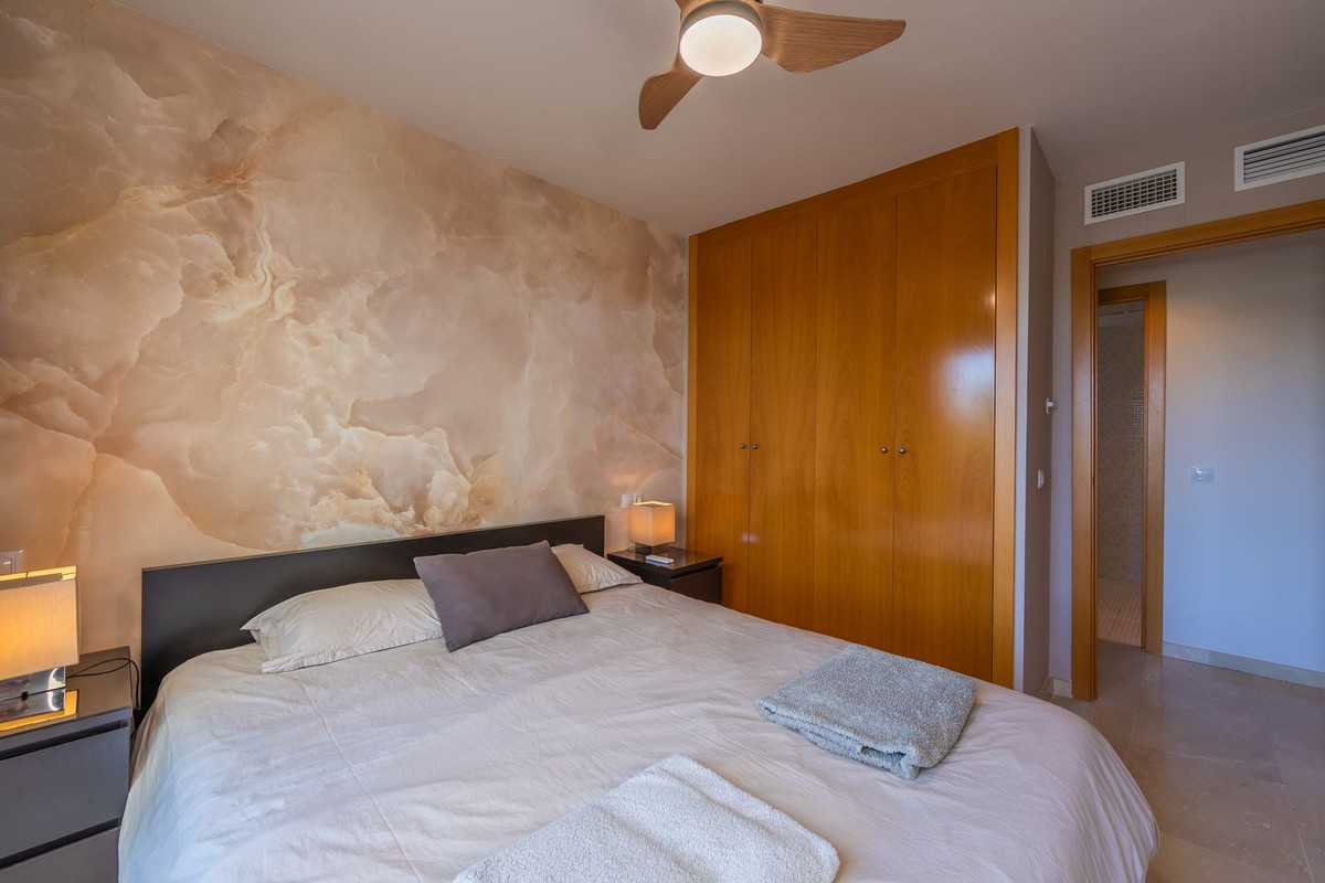 Penthouse te koop in Casares Playa | 2 slaapkamers H5220052