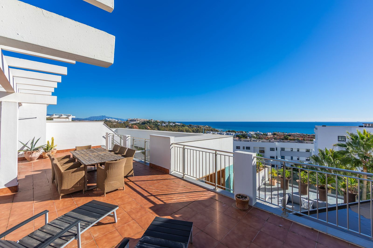 Penthouse te koop in Casares Playa | 2 slaapkamers H5220052