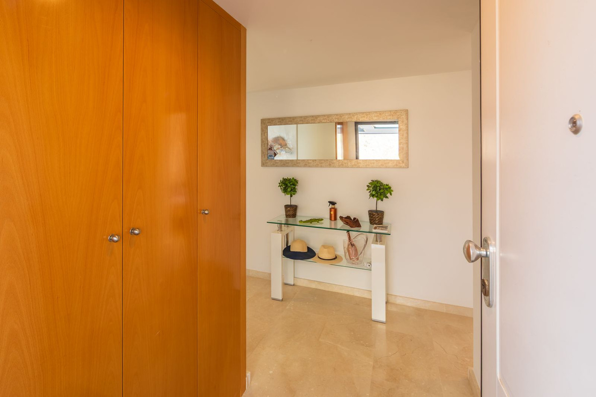 Penthouse te koop in Casares Playa | 2 slaapkamers H5220052