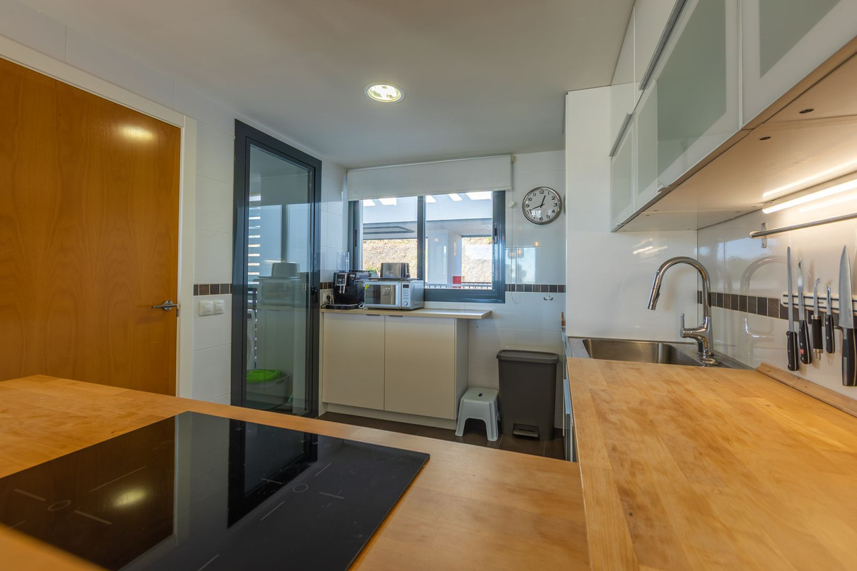 Penthouse te koop in Casares Playa | 2 slaapkamers H5220052