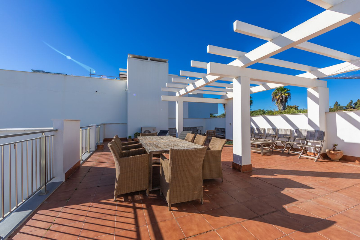Penthouse te koop in Casares Playa | 2 slaapkamers H5220052