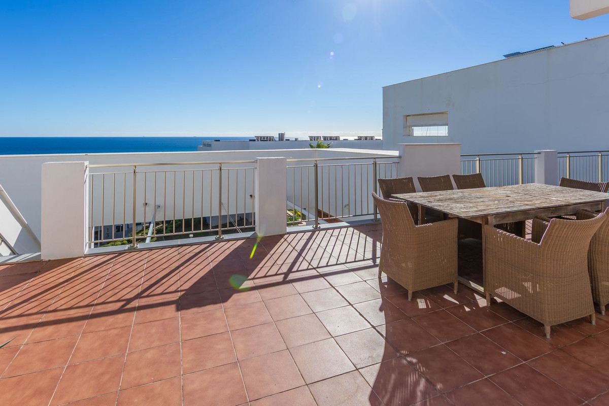 Penthouse te koop in Casares Playa | 2 slaapkamers H5220052