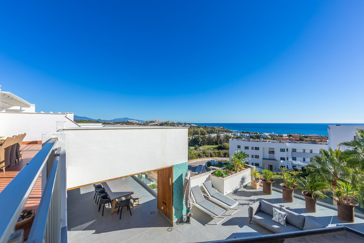 Penthouse te koop in Casares Playa | 2 slaapkamers H5220052