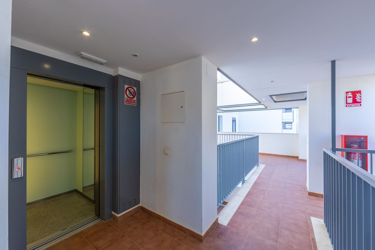 Penthouse te koop in Casares Playa | 2 slaapkamers H5220052