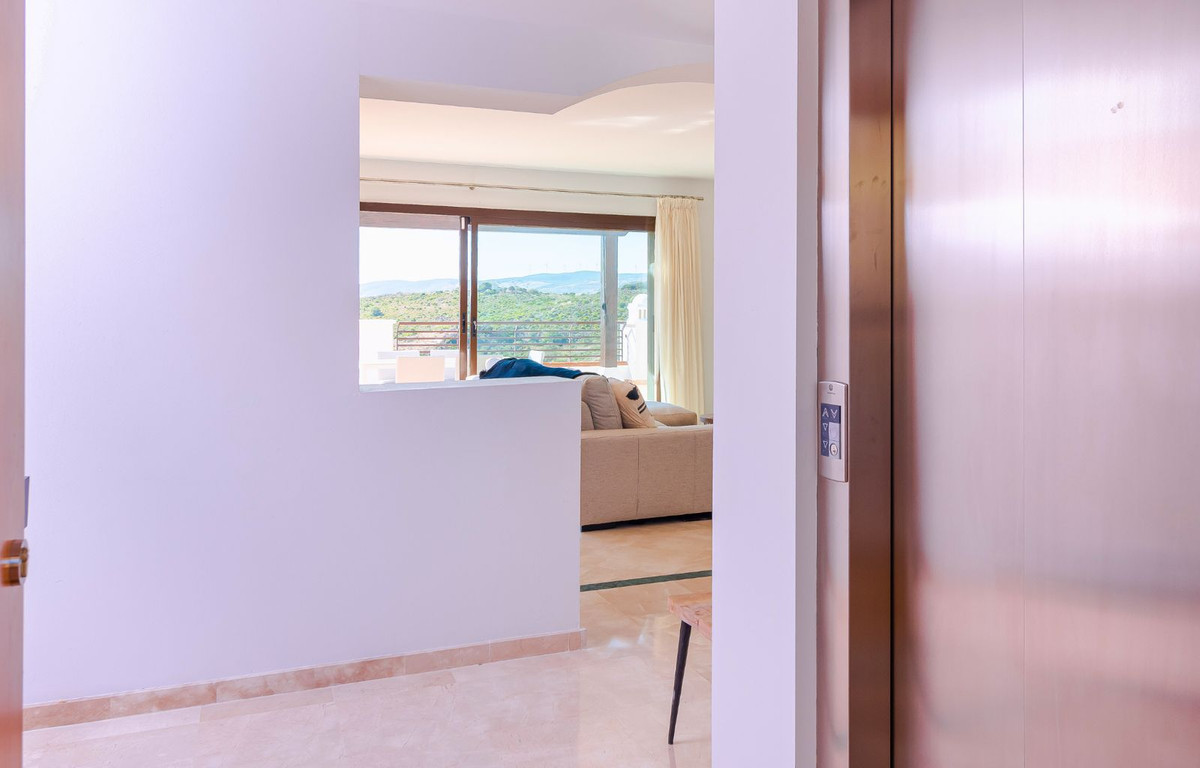 Penthouse te koop in Casares Playa | 3 slaapkamers H5245525