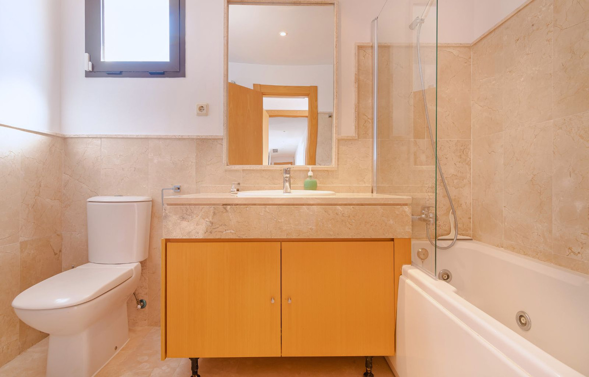 Penthouse te koop in Casares Playa | 3 slaapkamers H5245525