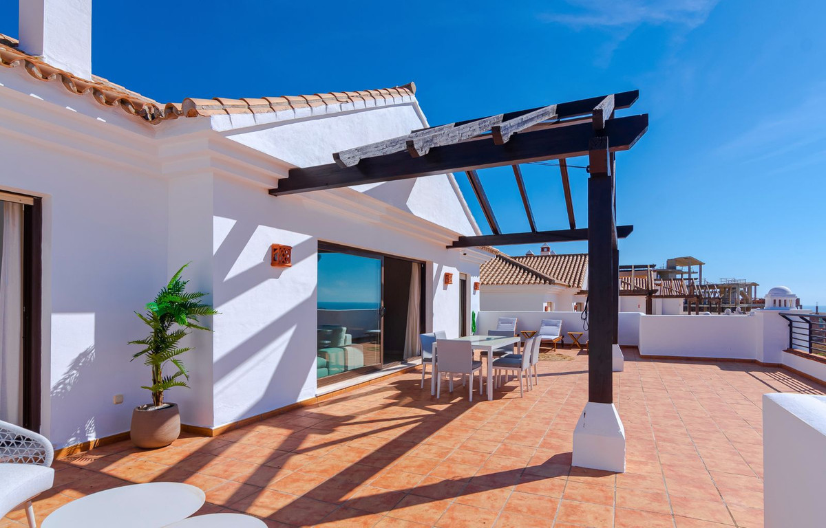 Penthouse te koop in Casares Playa | 3 slaapkamers H5245525