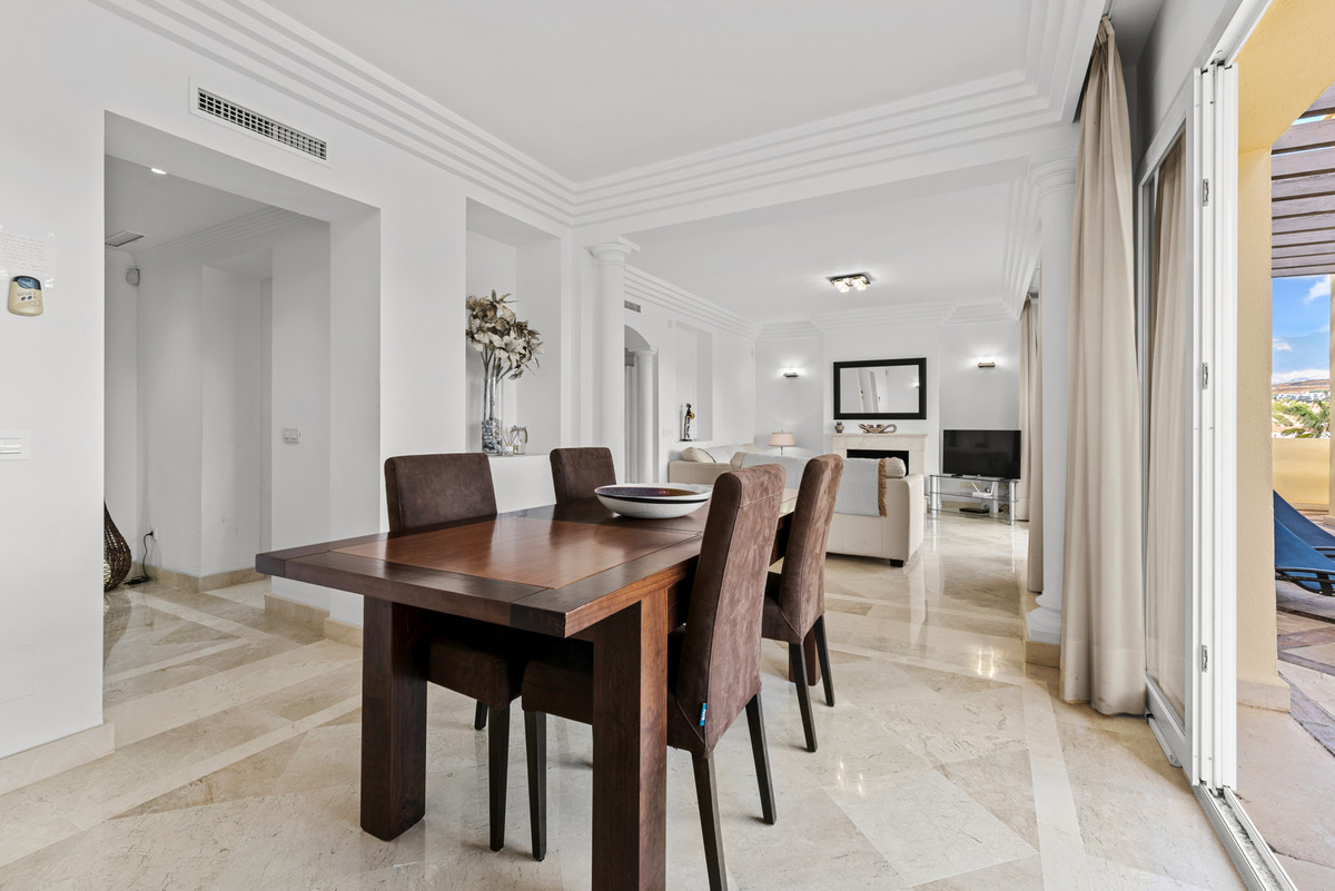 Penthouse te koop in Casares Playa | 3 slaapkamers H5248078