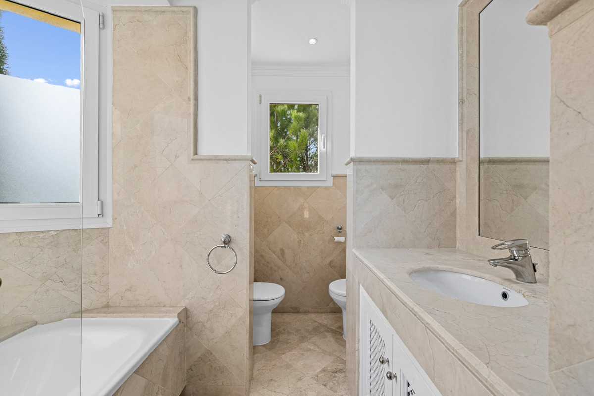 Penthouse te koop in Casares Playa | 3 slaapkamers H5248078