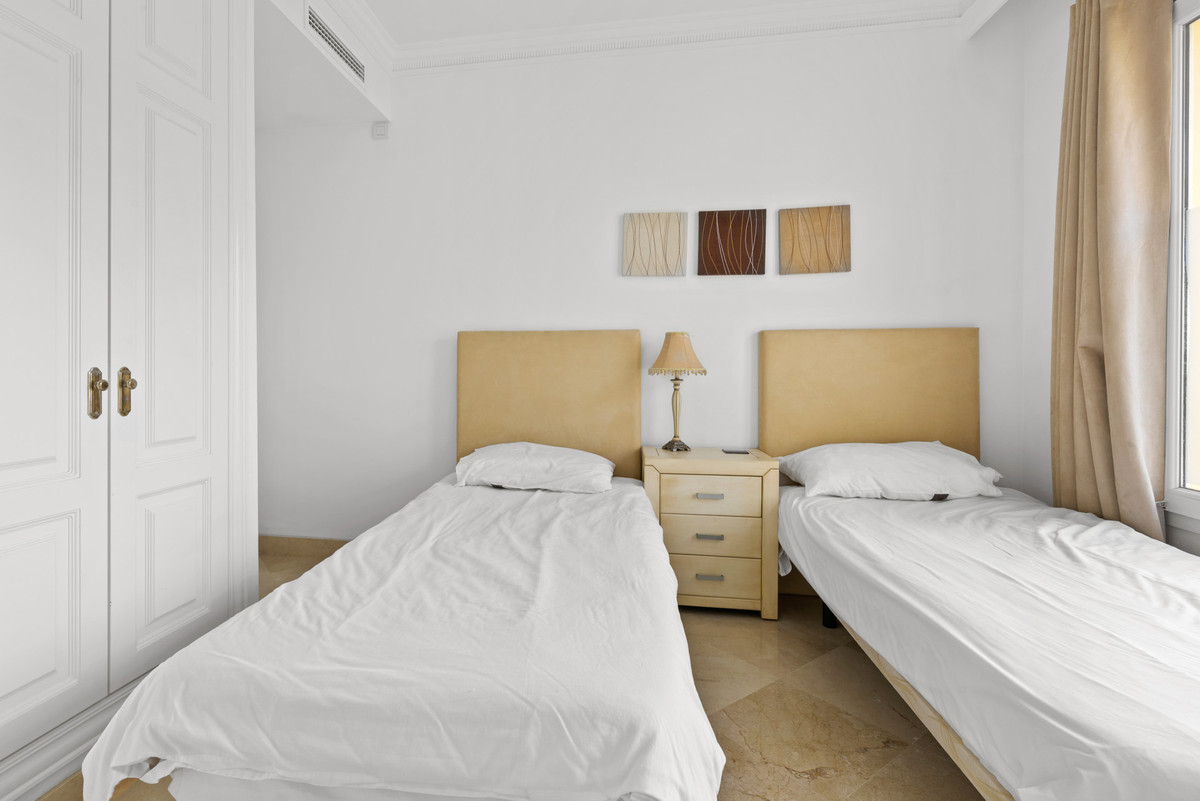 Penthouse te koop in Casares Playa | 3 slaapkamers H5248078