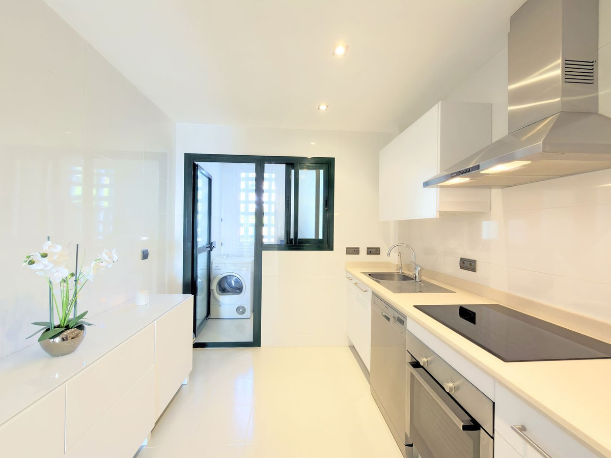 Appartement te koop in Casares Playa | 2 slaapkamers H5249890