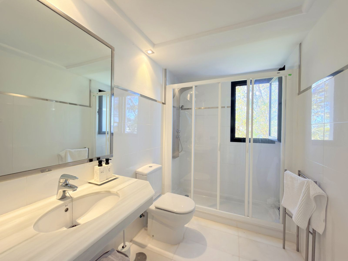 Appartement te koop in Casares Playa | 2 slaapkamers H5249890