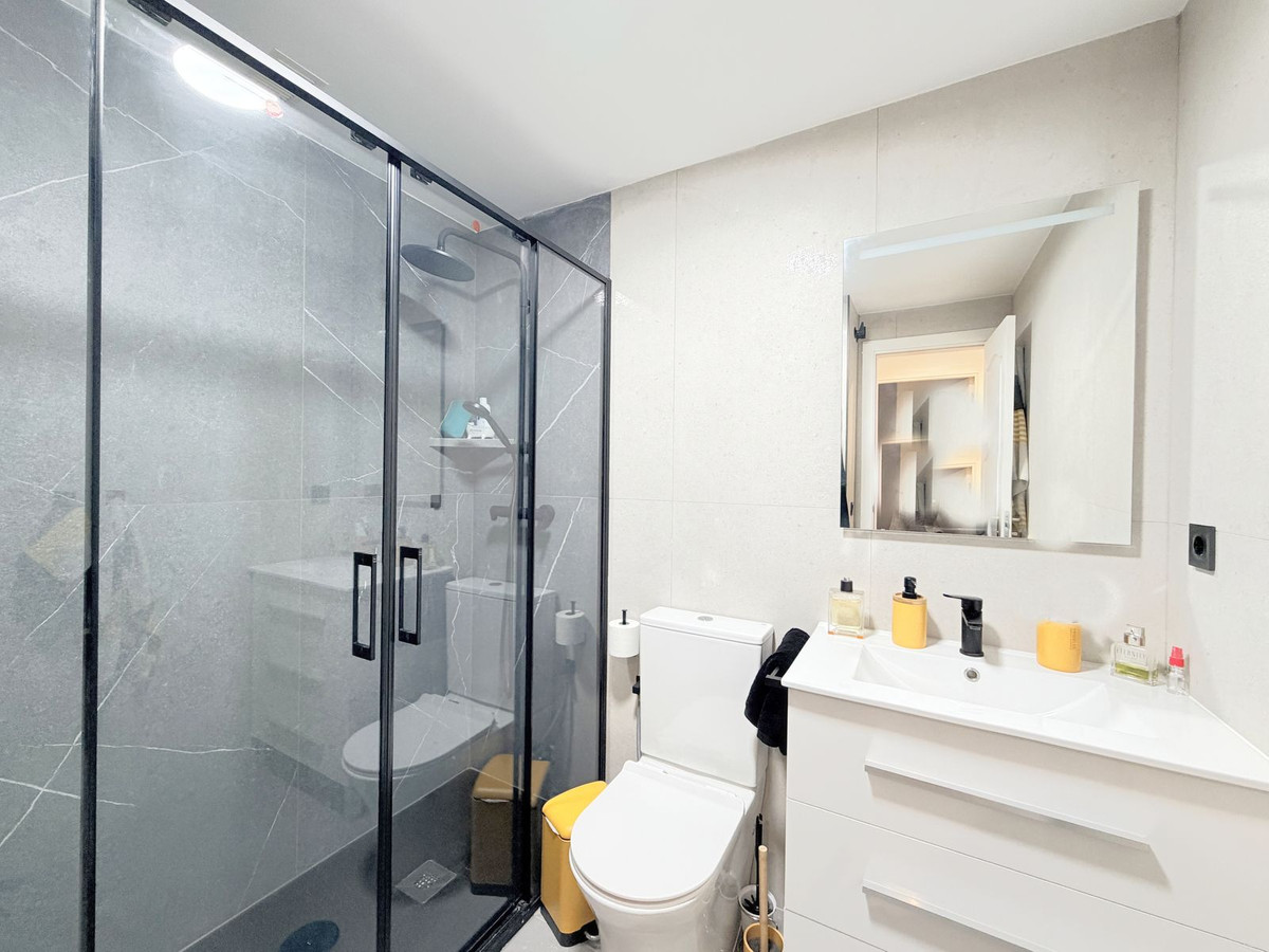 Appartement te koop in Casares Playa | 4 slaapkamers H5251147