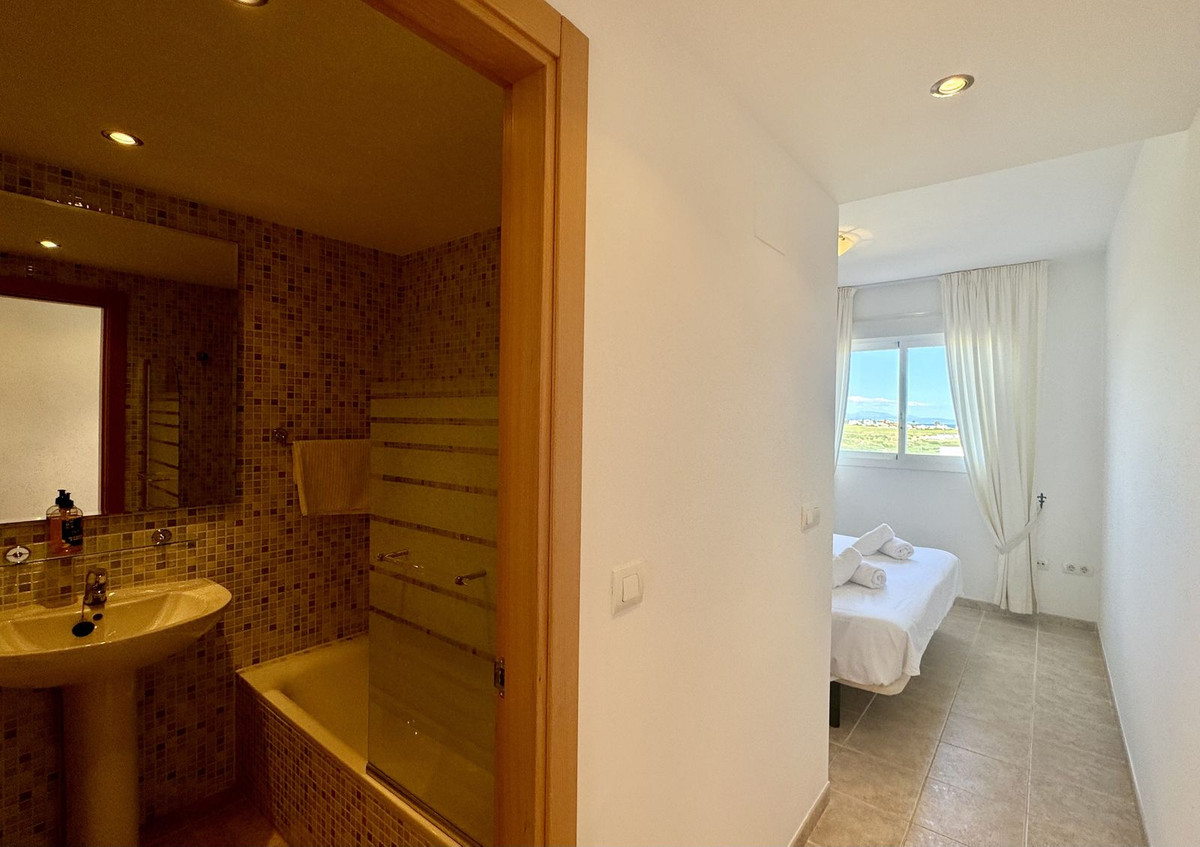 Appartement te koop in Casares Playa | 2 slaapkamers H5292076