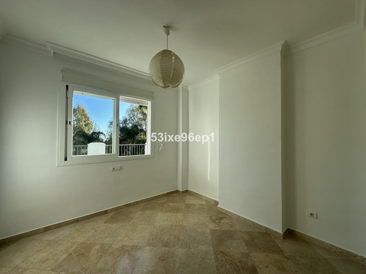 Appartement te koop in Casares Playa | 2 slaapkamers H5306623