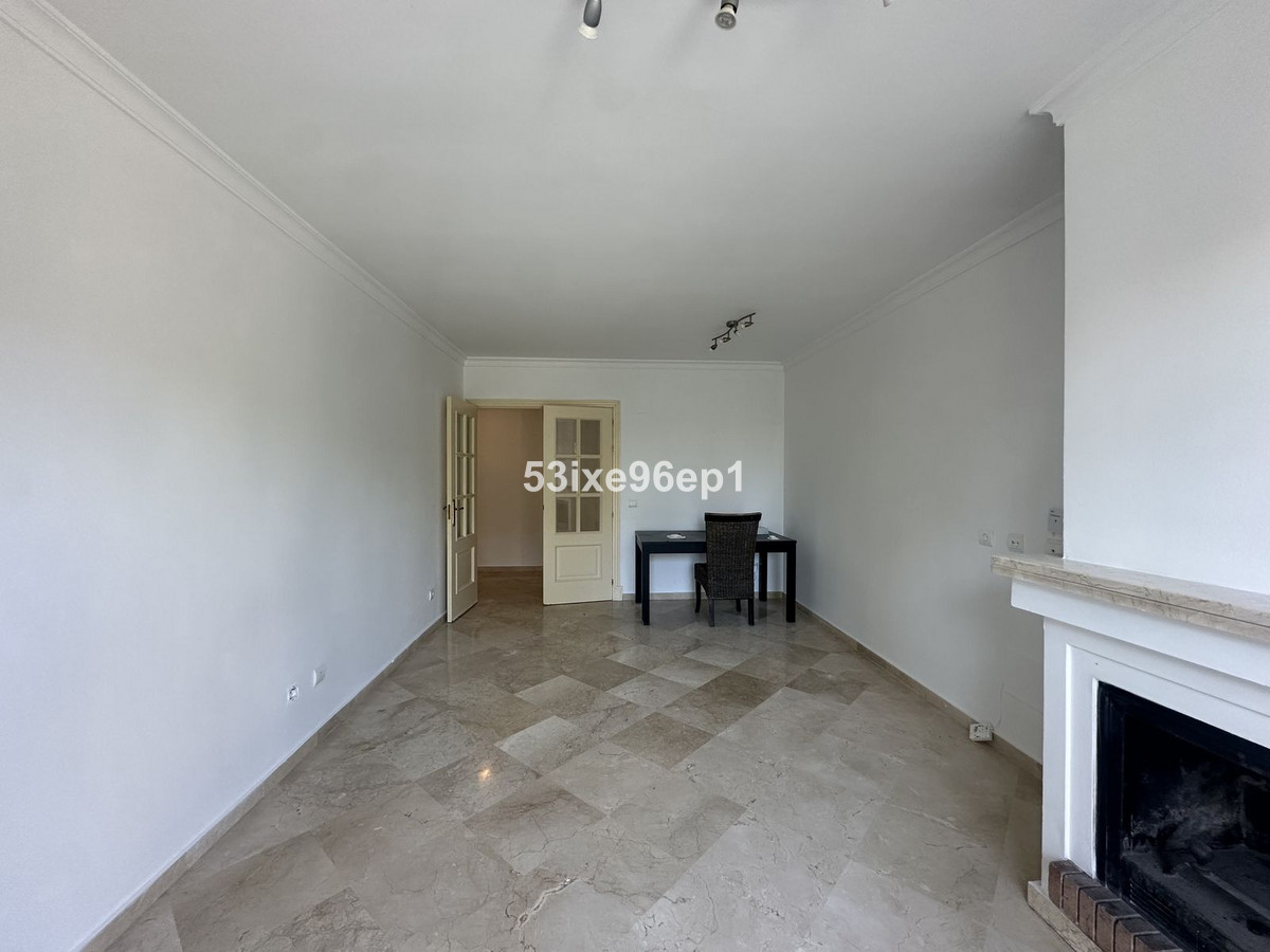 Appartement te koop in Casares Playa | 2 slaapkamers H5306623