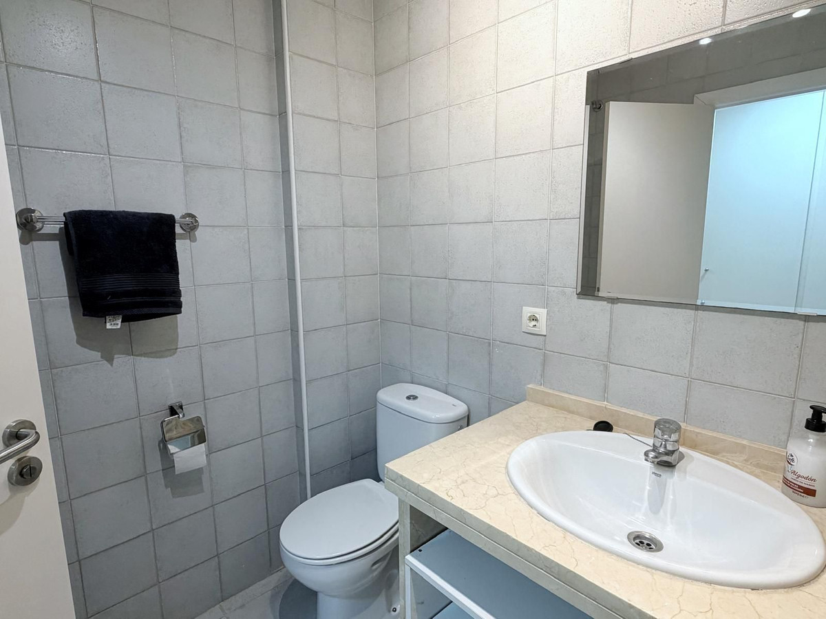 Appartement te koop in Casares Playa | 2 slaapkamers H5319466