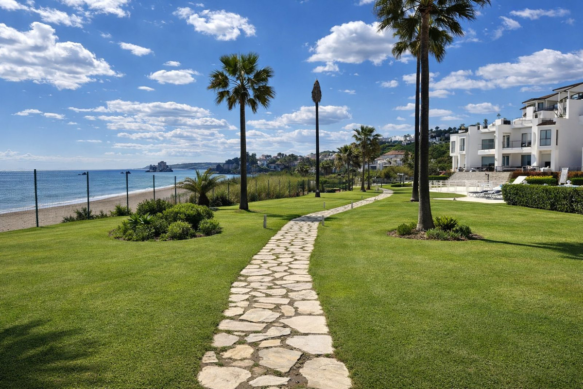 Appartement te koop in Casares Playa | 2 slaapkamers H5320657