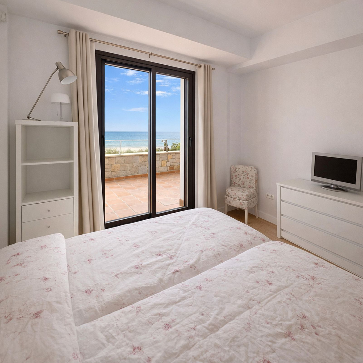 Appartement te koop in Casares Playa | 2 slaapkamers H5320657