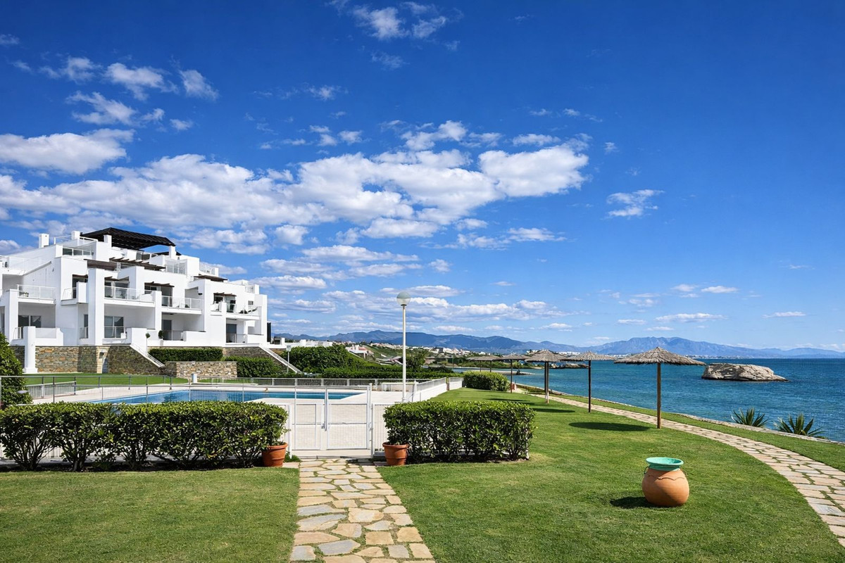 Appartement te koop in Casares Playa | 2 slaapkamers H5320657