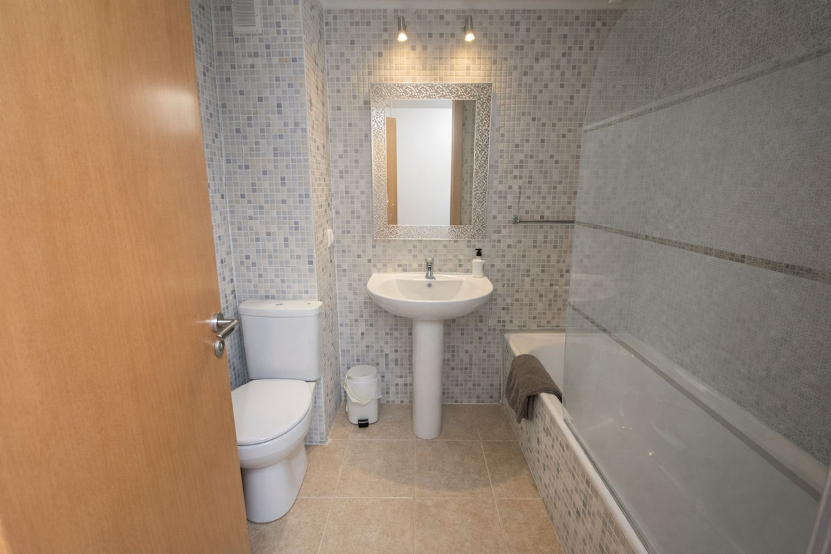 Appartement te koop in Casares Playa | 2 slaapkamers H5320735