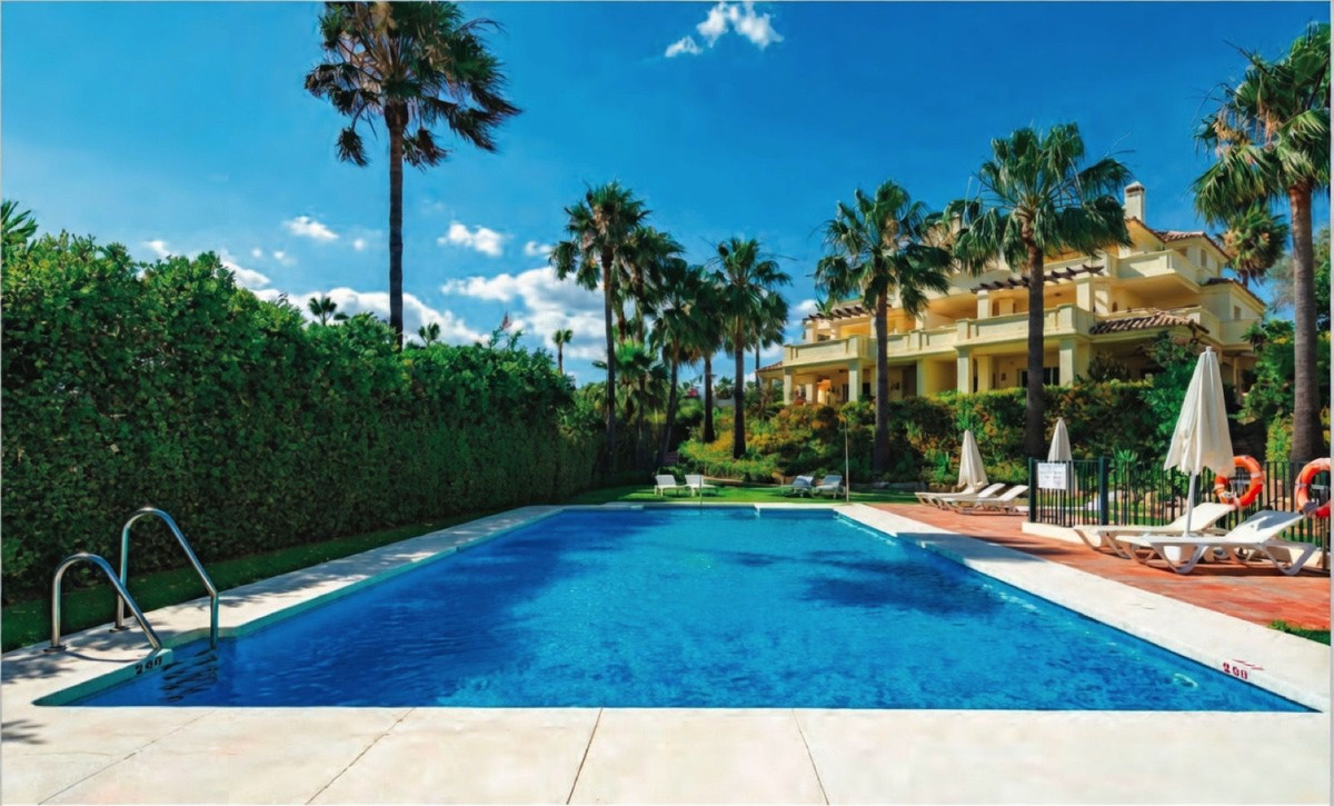 Appartement te koop in Casares Playa | 2 slaapkamers H5336443