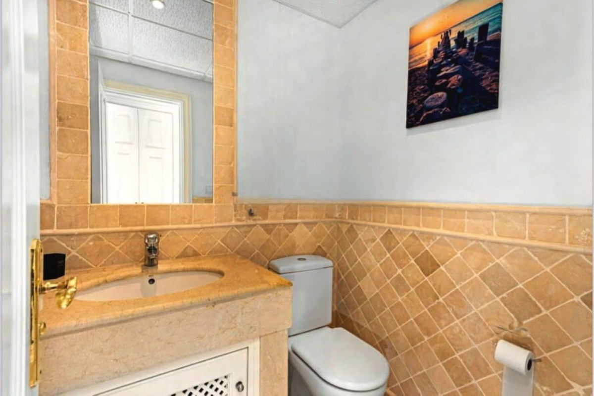 Appartement te koop in Casares Playa | 2 slaapkamers H5336443