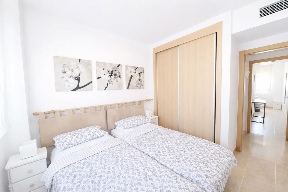 Appartement te koop in Casares Playa | 2 slaapkamers H5346307